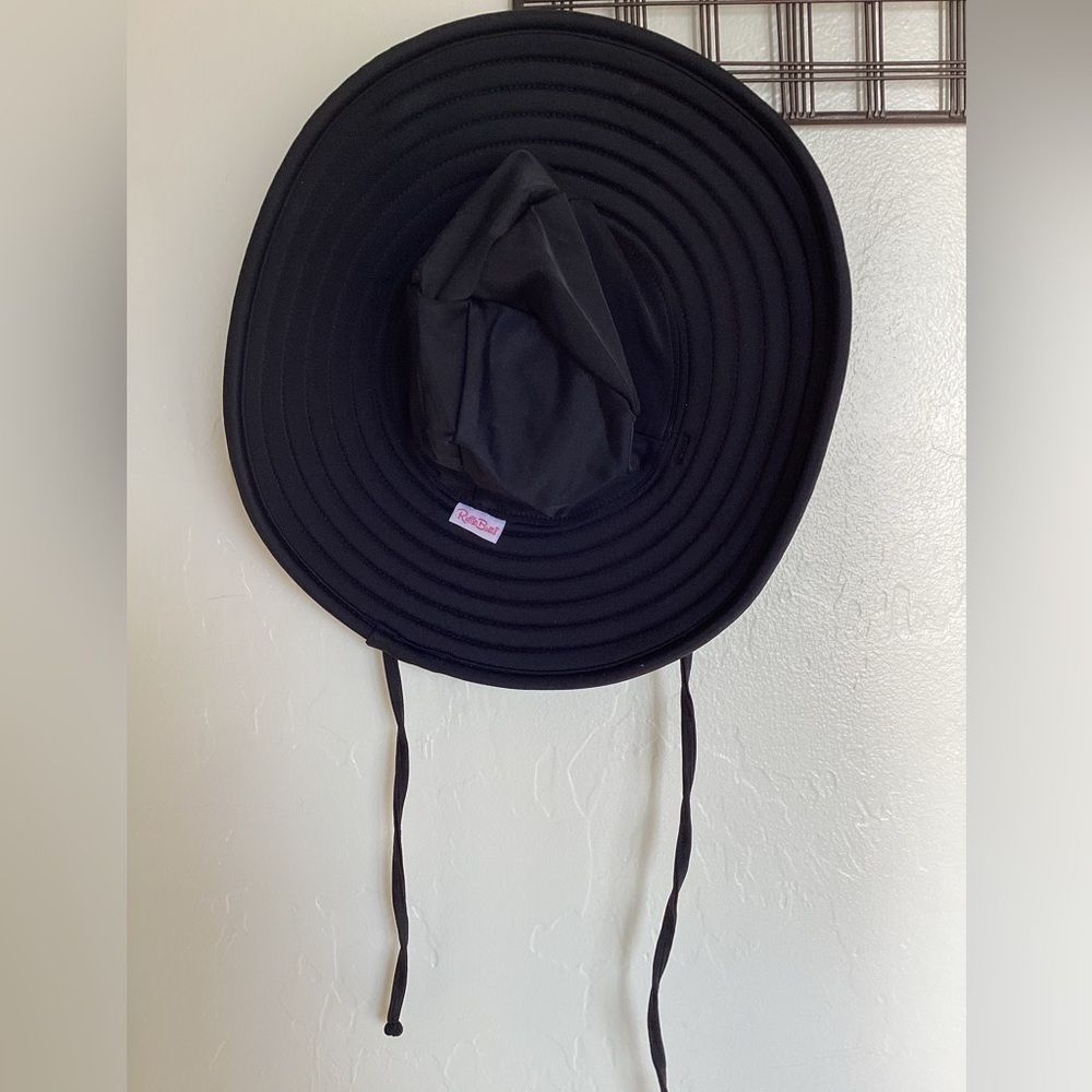 RUFFLE BUTTS BLACK  WIDE BRIM SWIM HAT SZ 0-12m